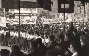 Discours d'Ahmed Tefik el Madani probablement en Egypte suite à l'agression du trio France - Grande Bretagne - Israël sur le pays suite la nationalisation du canal de Suez